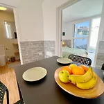 Mit Meerblick Und Gemeinschaftspool 아파트 *