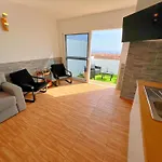 Mit Meerblick Und Gemeinschaftspool * 칼레타데푸스테