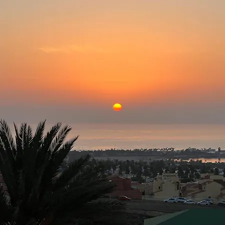 Mit Meerblick Und Gemeinschaftspool Διαμέρισμα *