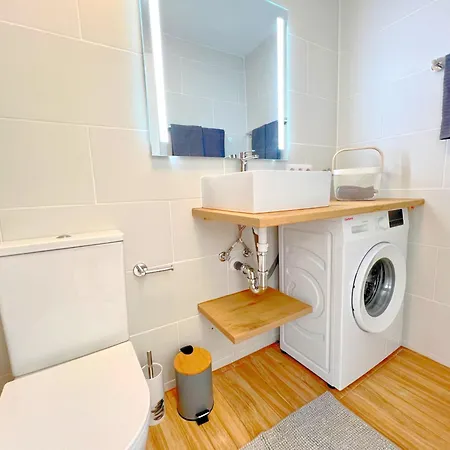 Mit Meerblick Und Gemeinschaftspool