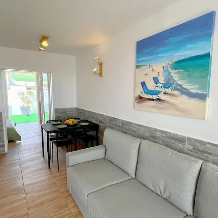 Mit Meerblick Und Gemeinschaftspool