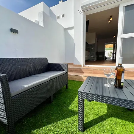 Mit Meerblick Und Gemeinschaftspool