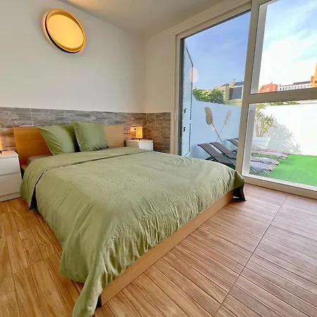 Mit Meerblick Und Gemeinschaftspool *