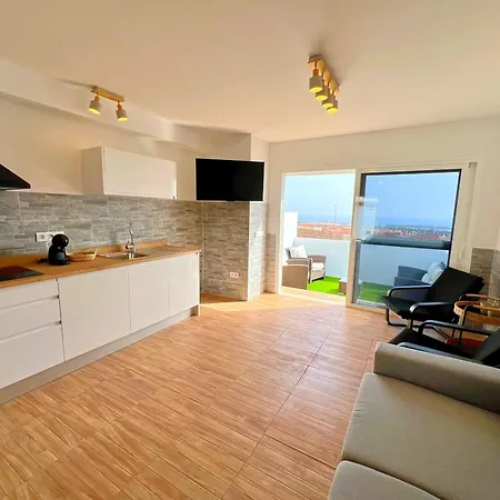 Mit Meerblick Und Gemeinschaftspool *