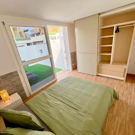 Mit Meerblick Und Gemeinschaftspool Lägenhet