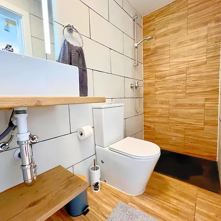 Mit Meerblick Und Gemeinschaftspool *