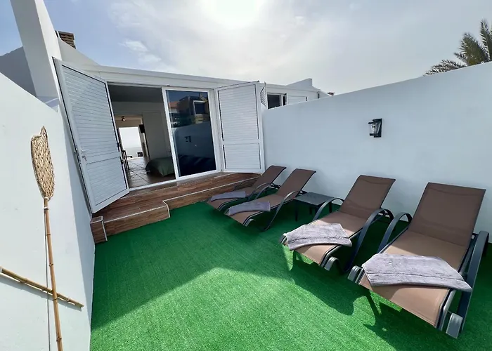 Mit Meerblick Und Gemeinschaftspool アパート *