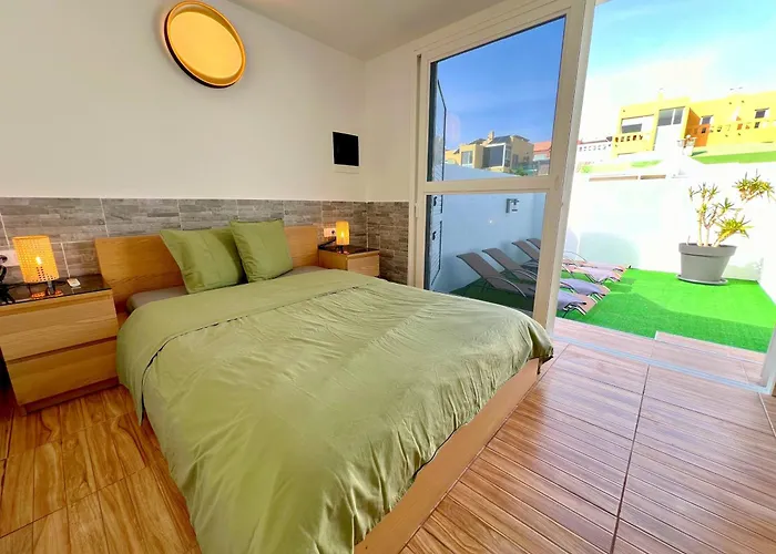 Mit Meerblick Und Gemeinschaftspool *