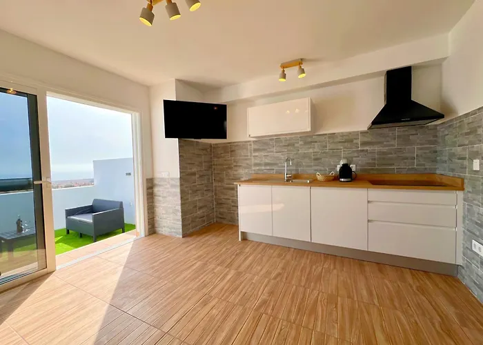 Mit Meerblick Und Gemeinschaftspool