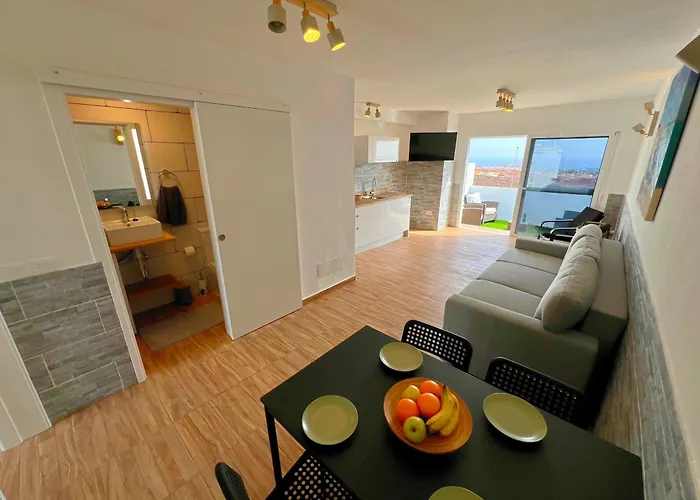 Mit Meerblick Und Gemeinschaftspool アパート *