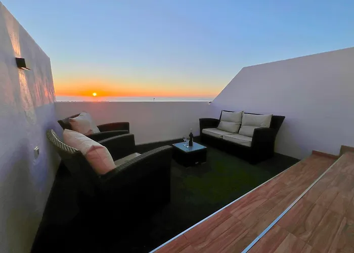 Mit Meerblick Und Gemeinschaftspool